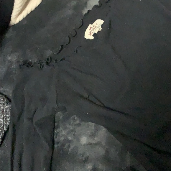 Black top - Picture 2 of 3